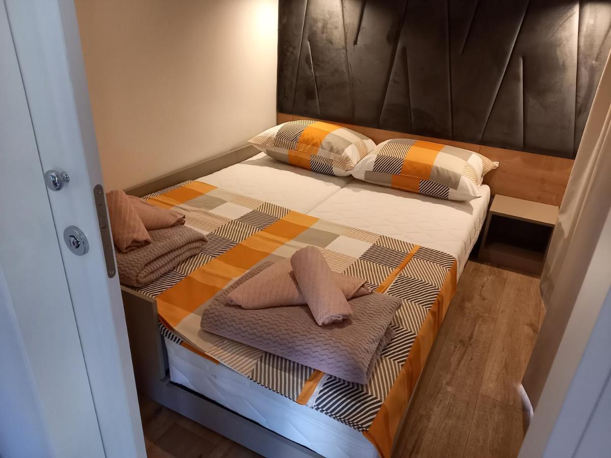 Mobile Home Agava 2 Biograd na Moru Kültér fotó