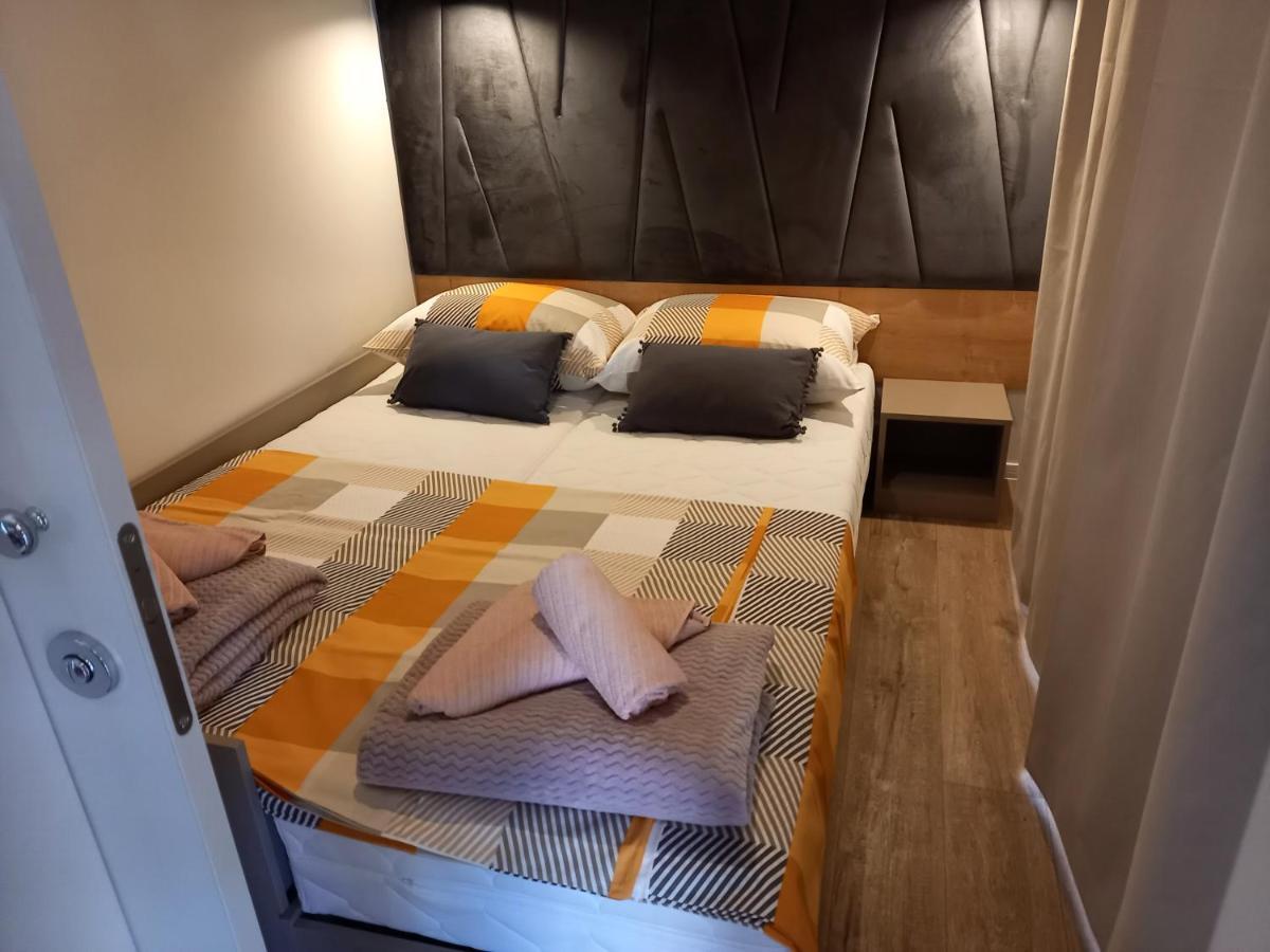 Mobile Home Agava 2 Biograd na Moru Kültér fotó